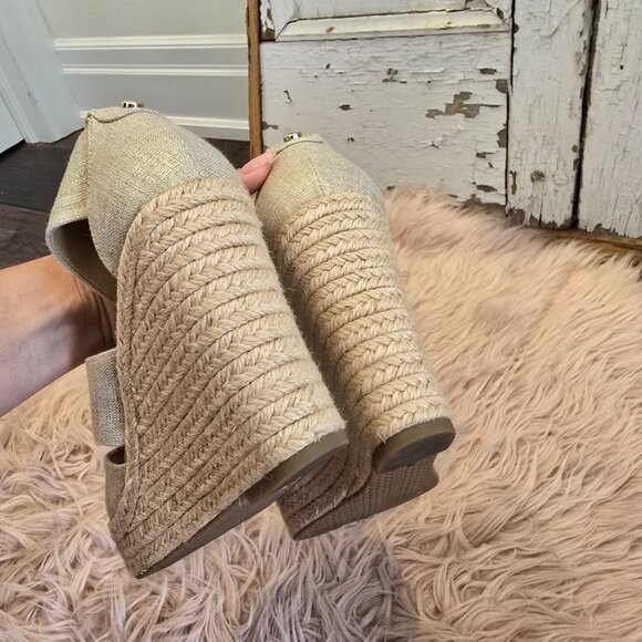 Micheal kors gold accent lace up wedges - Picture 2 of 2